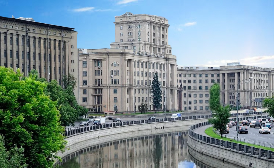 Universidade Técnica Bauman de Moscou (BMSTU): Localização, faculdades e instalações